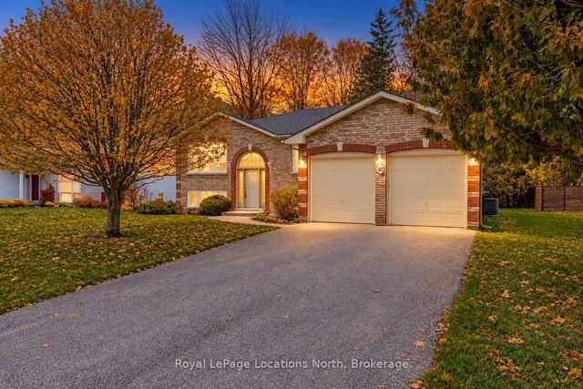 40 Fairway Crescent, Wasaga Beach