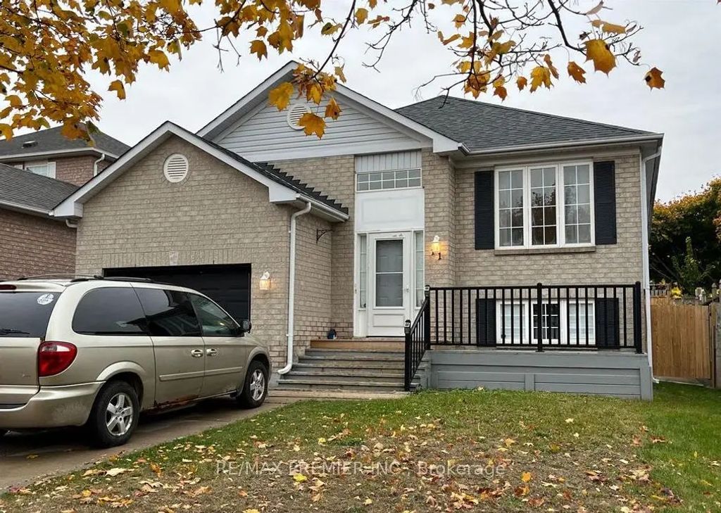 11 Draper Crescent Main, Barrie