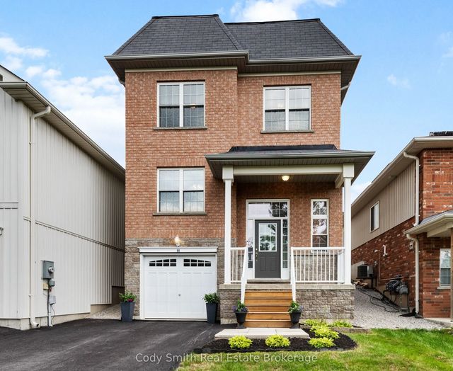 88 Pearl Drive, Orillia