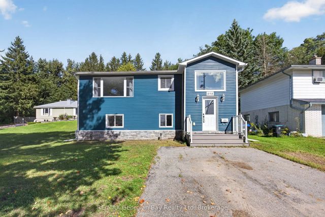 898 Yonge Street, Midland