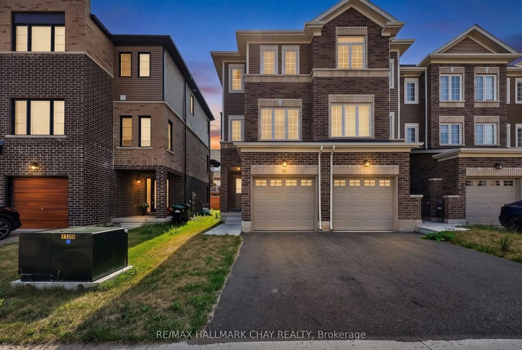 11 Pumpkin Corner Crescent, Barrie