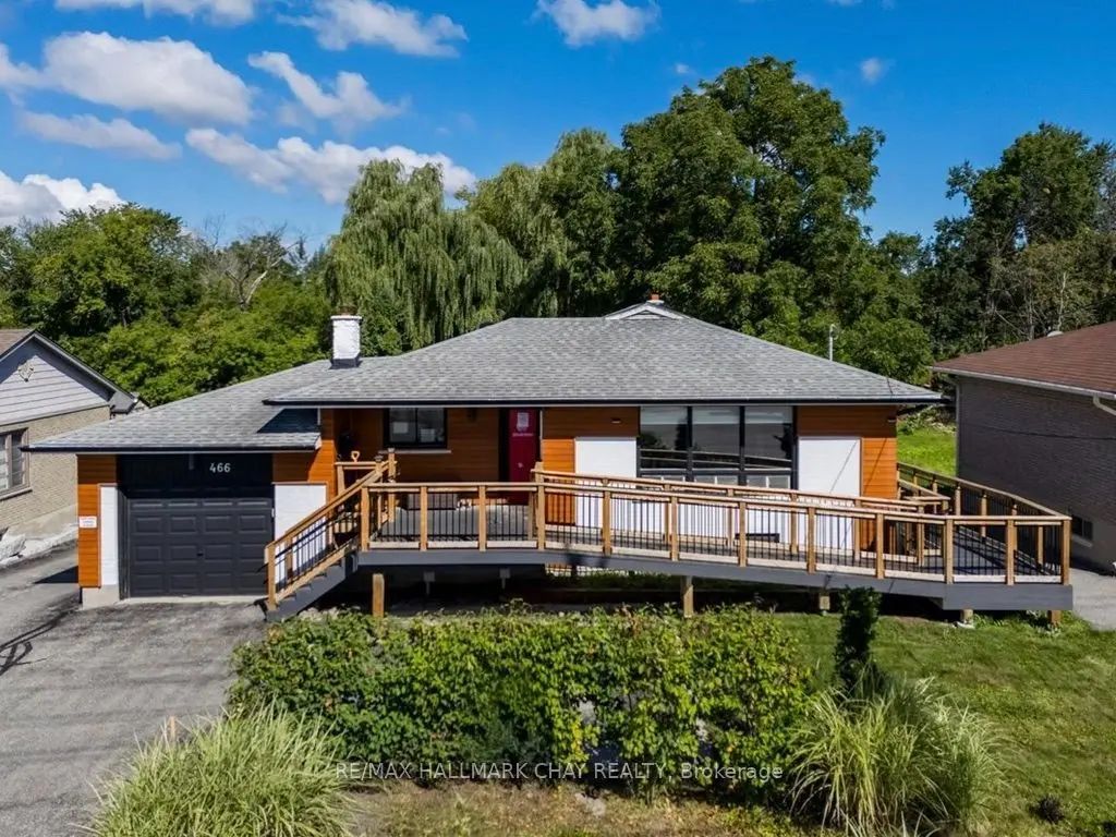 466 Big Bay Point Road, Barrie