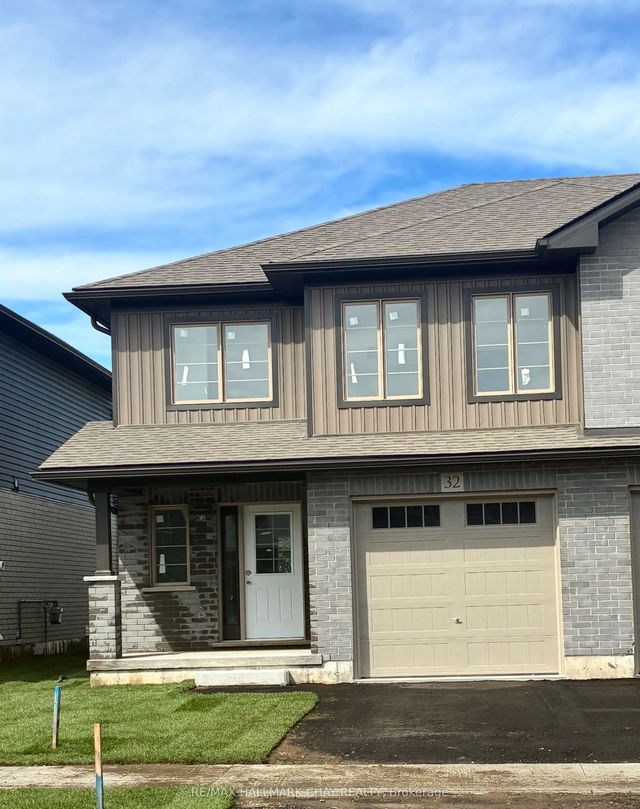 32 Strath Crescent, Springwater