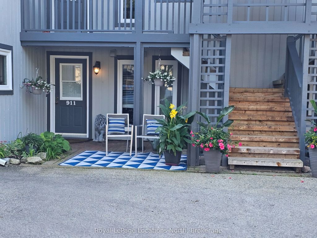 911 Cedar Pointe Court, Collingwood