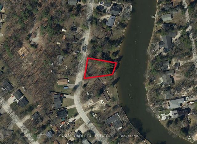 490 Oxbow Park Drive, Wasaga Beach