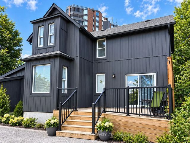 253 Dunlop Street E, Barrie