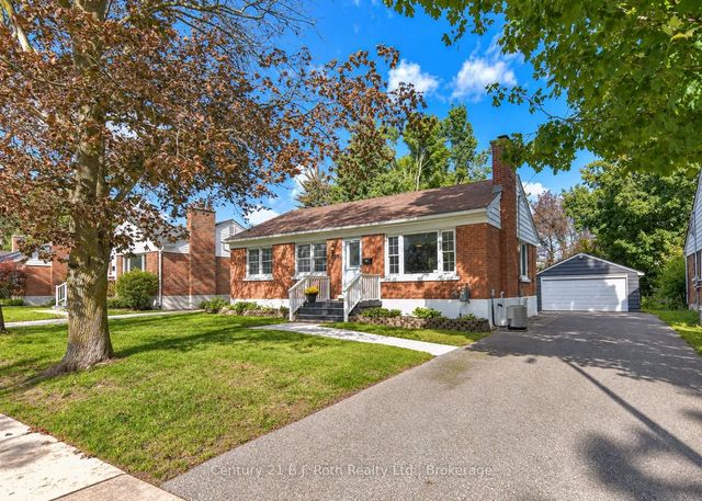 28 Borland Street W, Orillia
