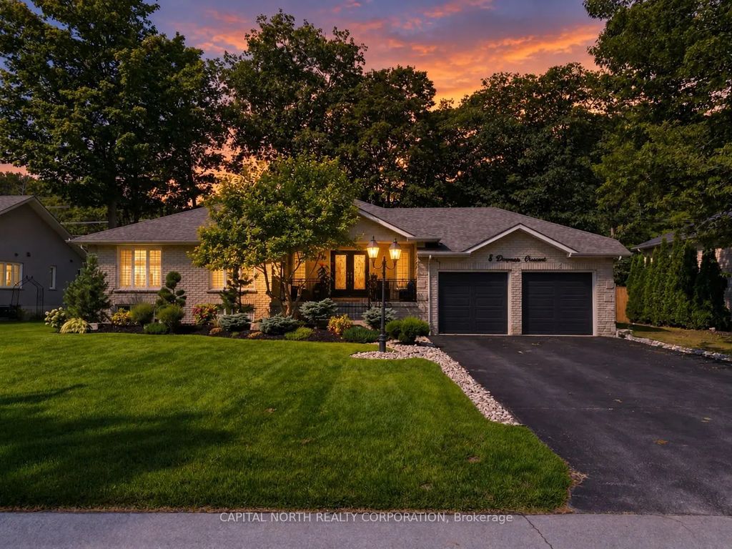 8 Downer Crescent, Wasaga Beach