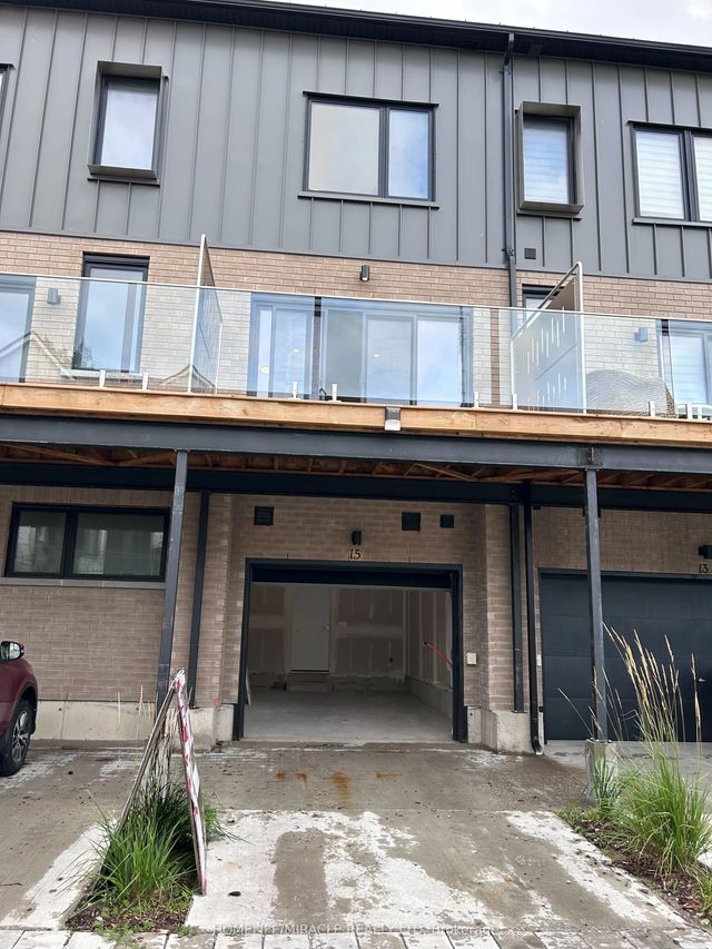15 Rainwater Lane, Barrie