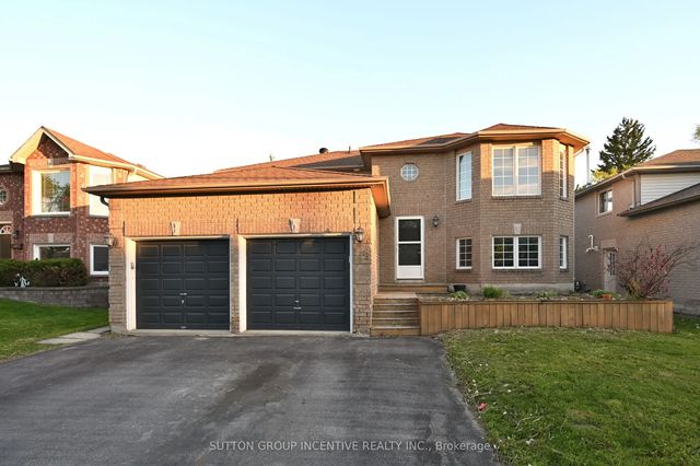 39 Jones Drive Upper, Barrie