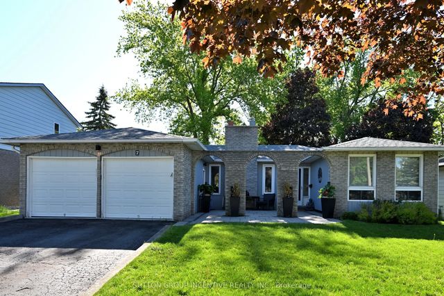 7 Huron Street, Barrie