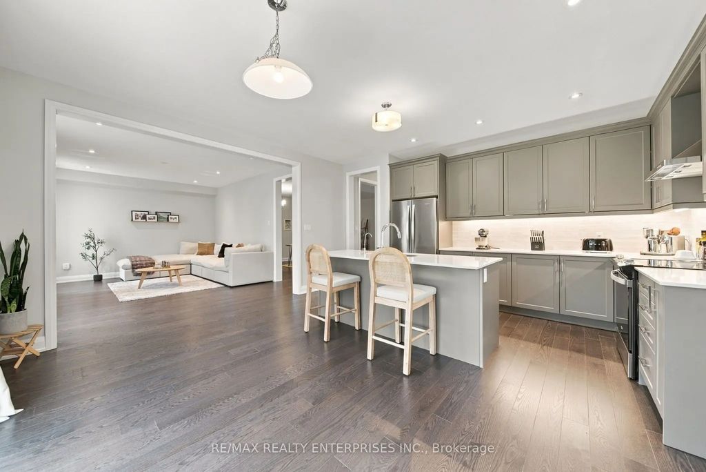 35 Sweet Cicely Street, Springwater