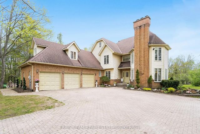 4 Mills Circle, Springwater