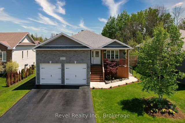 37 Marilyn Avenue N, Wasaga Beach