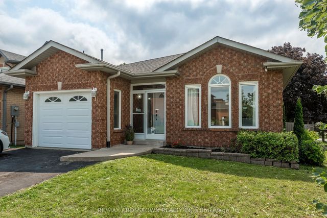1 Lang Drive, Barrie