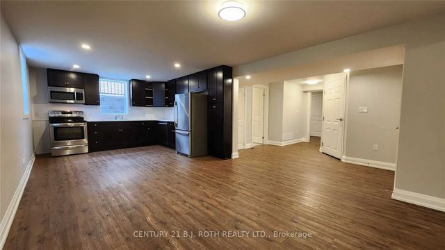 300 Cundles Road W Lower, Barrie