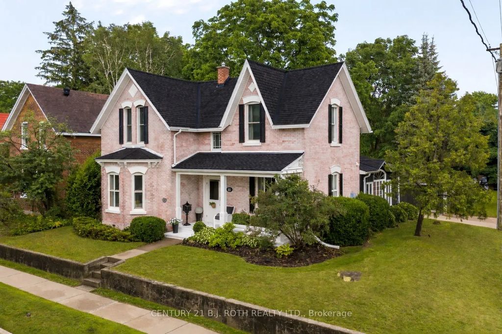 90 Cumberland Street, Barrie