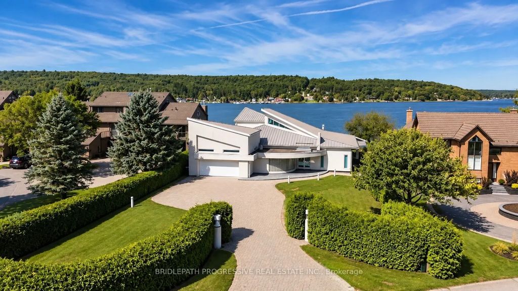 10 Beck Boulevard, Penetanguishene