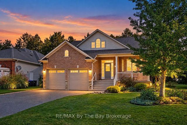 17 Marlwood Avenue, Wasaga Beach