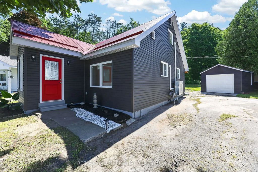 7 Victory Crescent, Penetanguishene