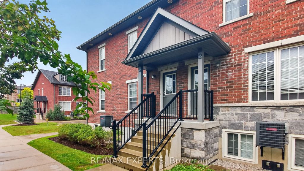 246 Penetanguishene Road 13, Barrie