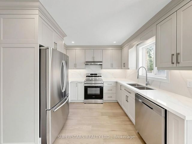 75 Ambler Bay N/a, Barrie