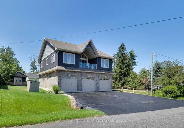 224 Lakeshore Road E, Oro-Medonte