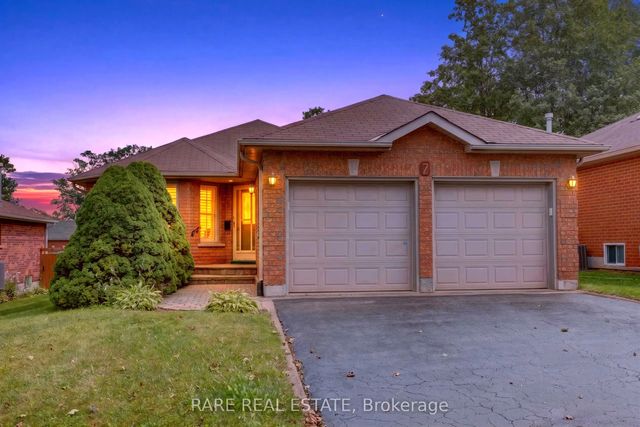 7 Longman Drive, Barrie