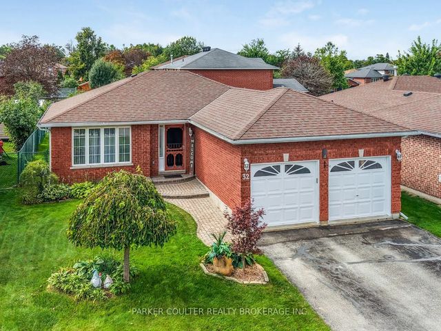 32 Carter Crescent, Orillia