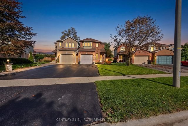 36 Aikens Crescent, Barrie