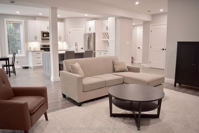 1448 B W River Road, Wasaga Beach