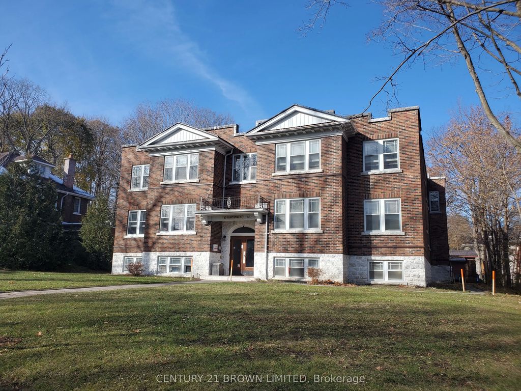 66 Neywash Street 12, Orillia