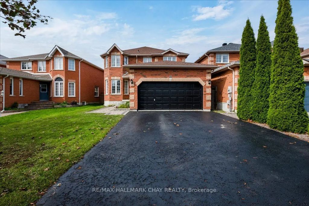 18 Bear Creek Drive, Barrie