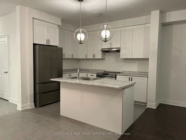 8 Autumn Drive, Wasaga Beach