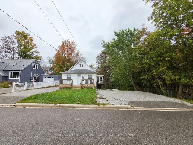 64 Bleeker Street, Orillia