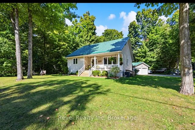 18 Rue Vanier Road, Tiny