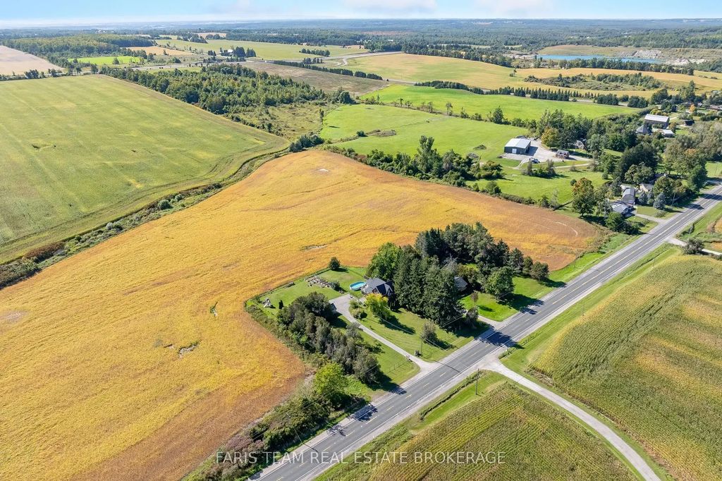 1346 Penetanguishene Road, Springwater