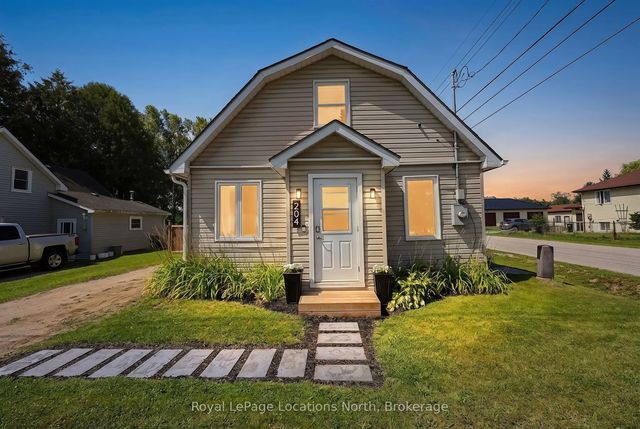 204 Sutherland Street N, Clearview