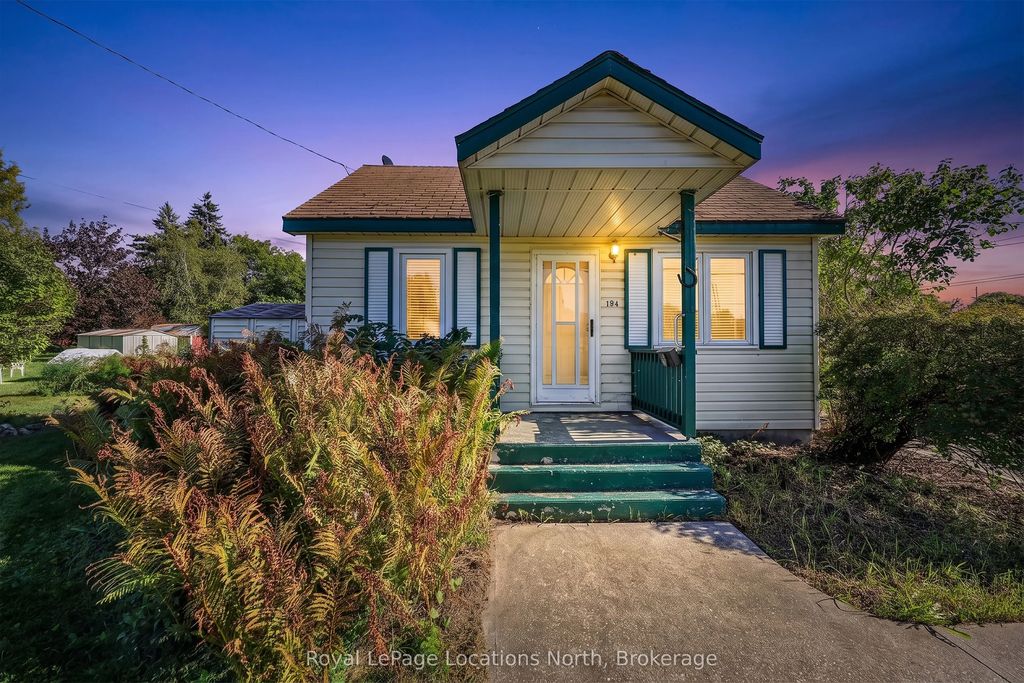 194 Erie Street, Collingwood