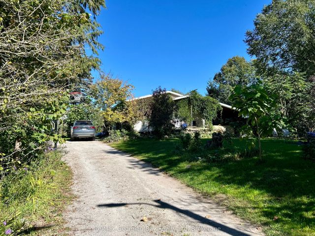 4437 Line 9 North Line, Oro-Medonte