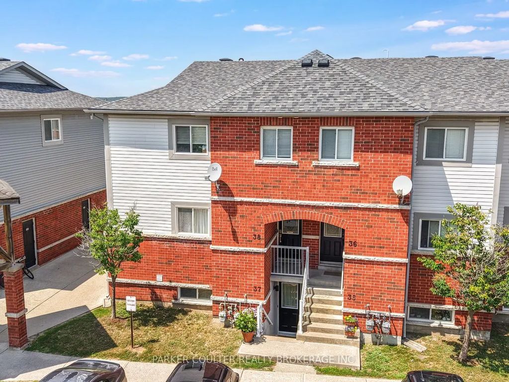 241 Ferndale Drive S 37, Barrie