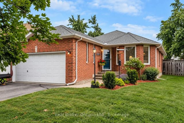 15 Neelands Street, Barrie