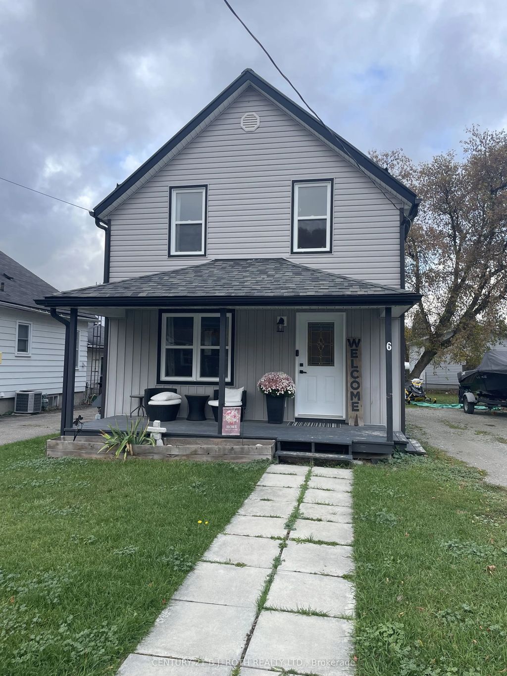 6 Stone Street, Springwater