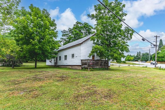332 Champlain Road, Penetanguishene