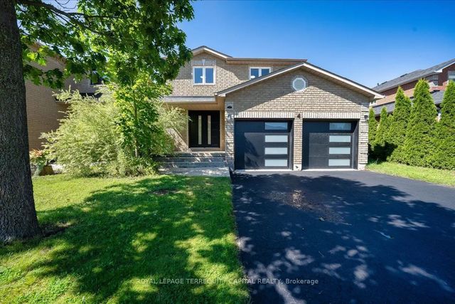 4 Cassandra Drive, Barrie