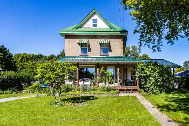 305 Lindsay Street E, Midland