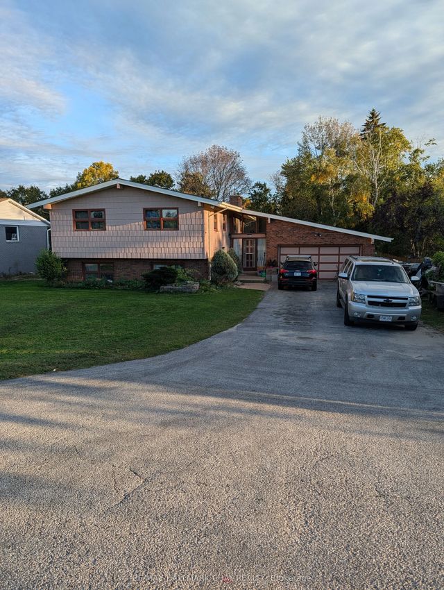 601 Big Bay Point Road, Barrie