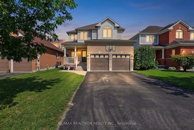 11 Tudor Crescent, Barrie