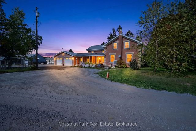 1164 Fairgrounds Road N, Clearview