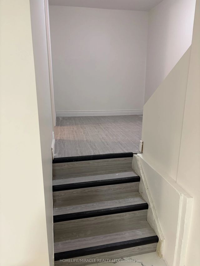 44 Sylvia Street Basement, Barrie